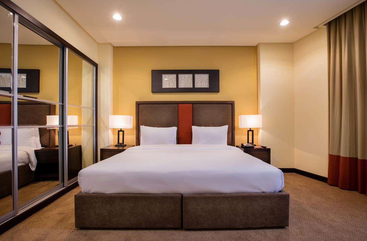 Orange Suites Hotel Manama Ngoại thất bức ảnh