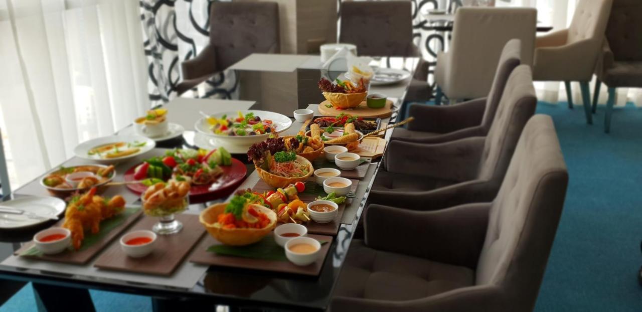 Orange Suites Hotel Manama Ngoại thất bức ảnh